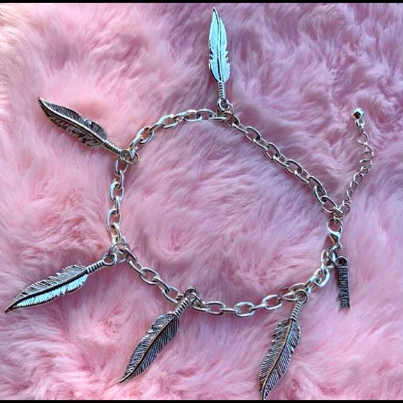 Anklet - Picture 1 of 1